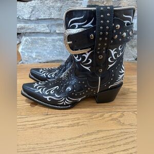 J.B. Dillon Black and White Embroidered Heeled Short Boots